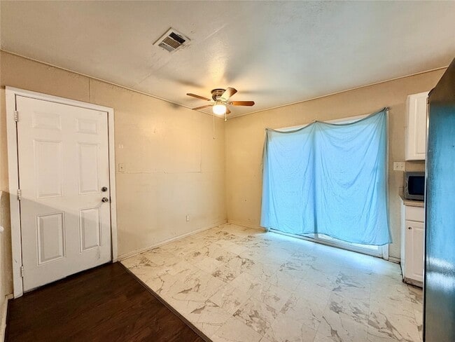 Photo - 806 S 1st St