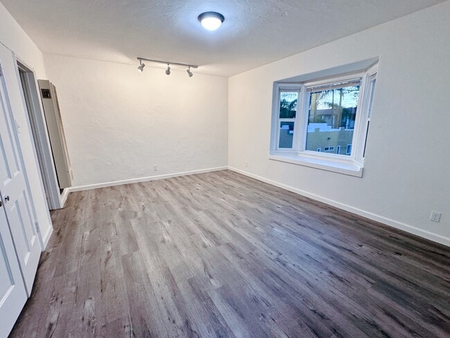 Photo - 1054 Winchester Ave Unidad 1054 Winchester Ave.