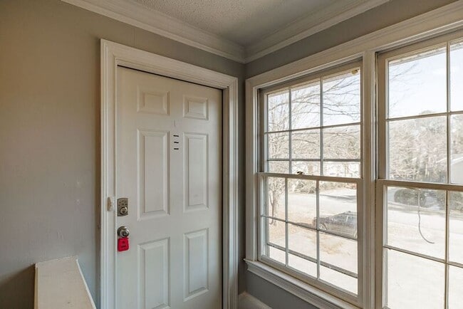 Photo - 118 Barrington Dr