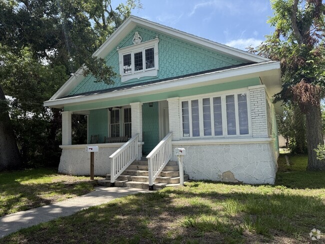 Building Photo - 66 Lemon St Rental