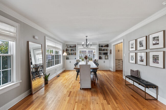 Photo - 507 Georgetown Rd NW