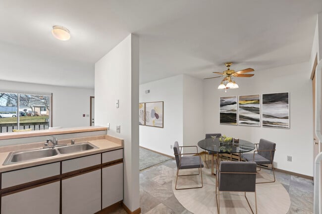 dining area - Humar Highlands