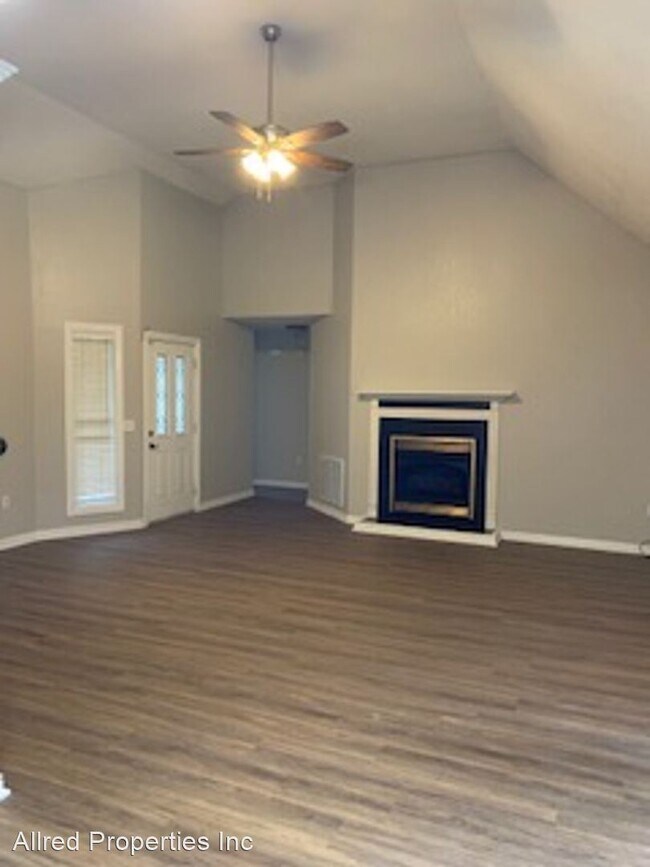 3 br, 2 bath House - 483 Branchwood Ave
