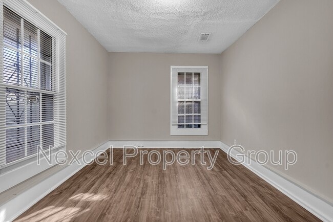 Photo - 481 Marianna St