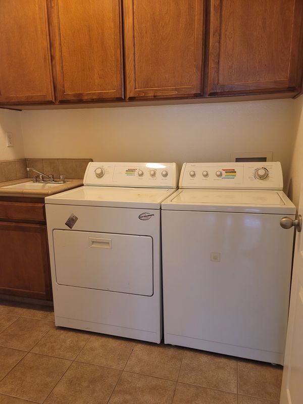 Photo - 543 Powers Ave