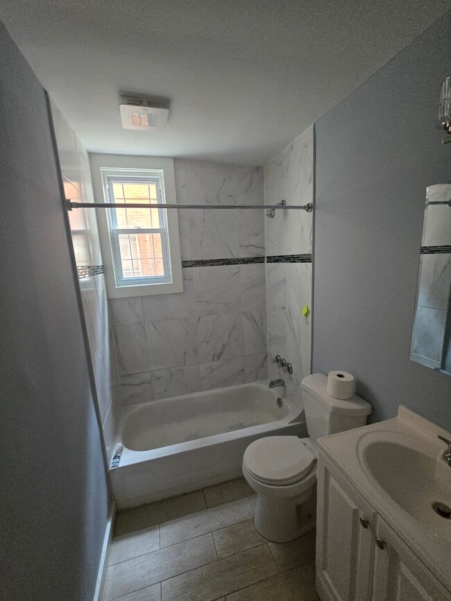 Photo - 4812 Regent St Unit 1