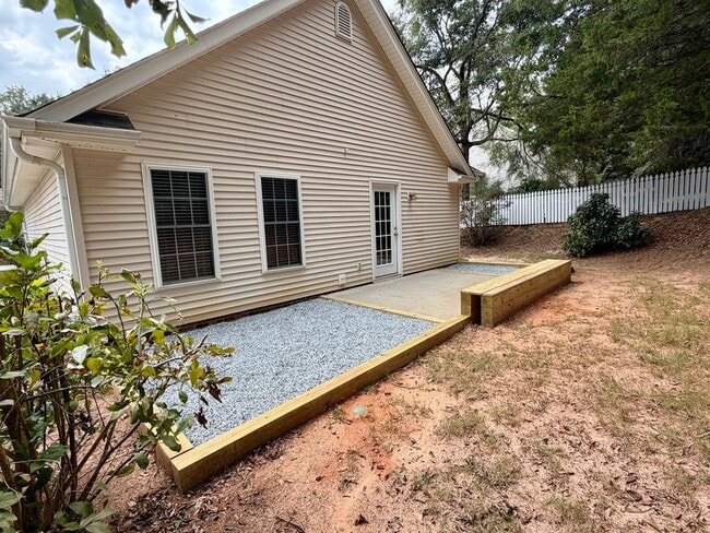 121 Grand Oak Cir