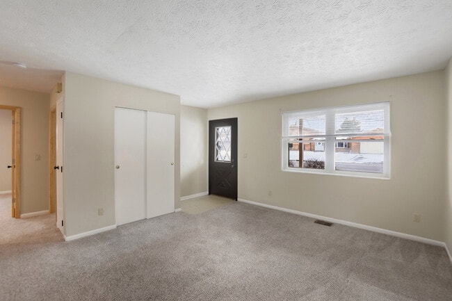 Photo - 3145 Dogwood Dr