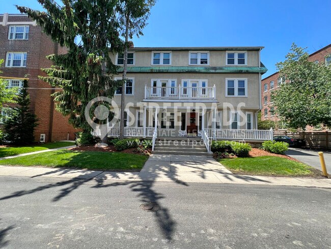 Photo - 1 Langdon Sq Unit 1