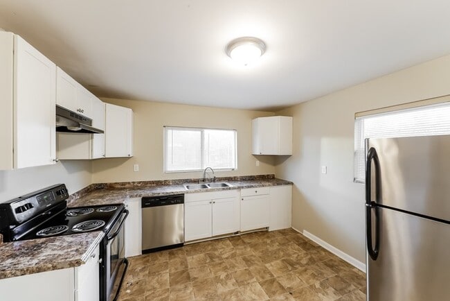 Photo - 1533 Heron Dr