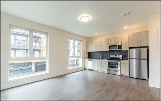 Photo - MF 17 - SE Woodward