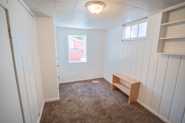 Photo - 2941 S Madison Ave Unidad Basement