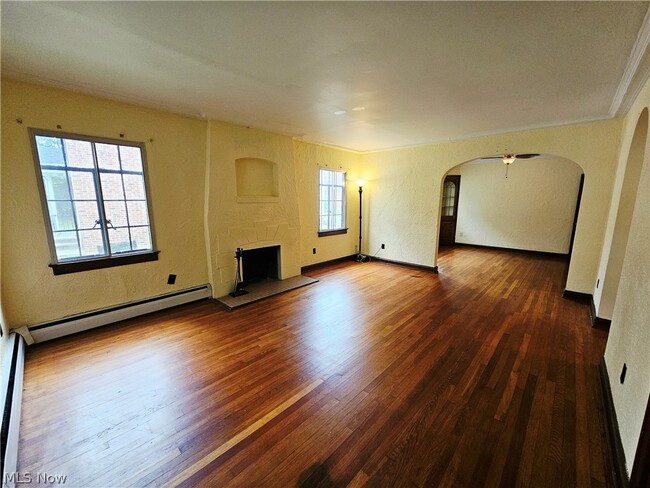 Photo - 18313 Newell Rd Unit 1