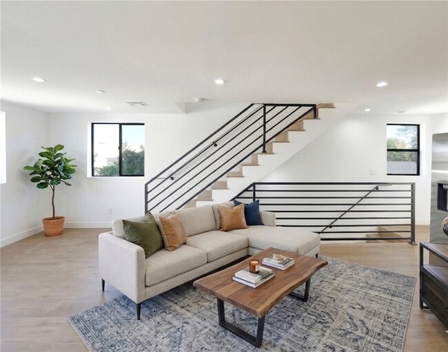 Photo - 1856 Redondo Blvd