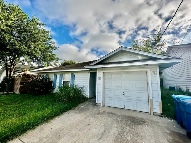 3/2 On Amelia CT - 3/2 On Amelia CT Casa