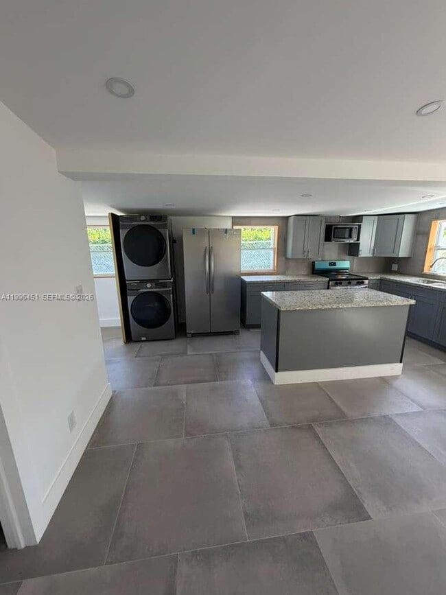 Photo - 14240 S Biscayne River Dr