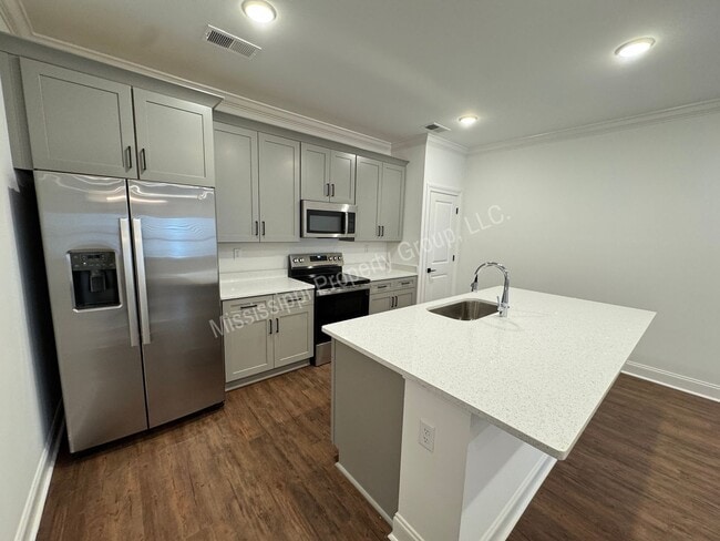 Photo - 3BR/3.5BA - End Unit in South Grove