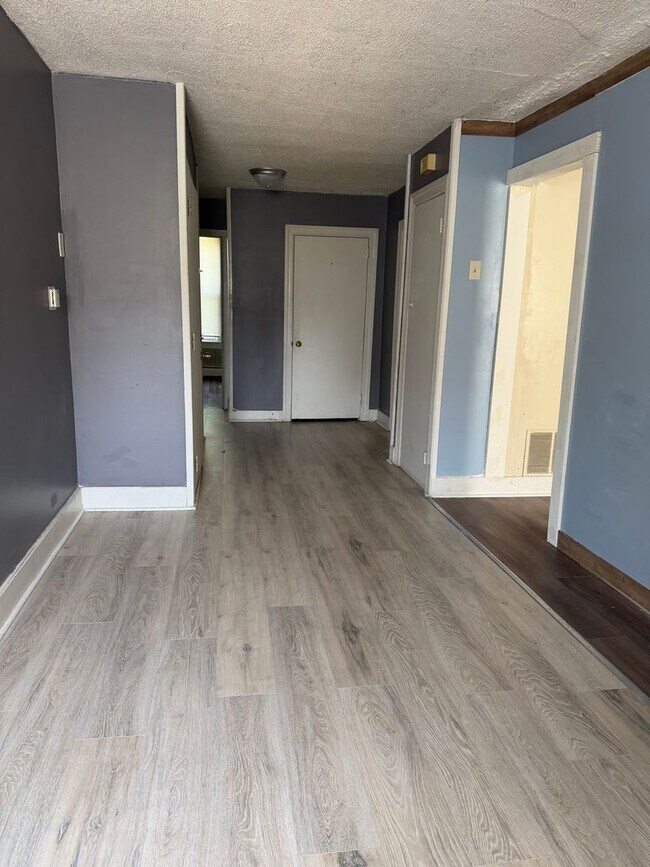 Photo - 16 S Front St Unit E