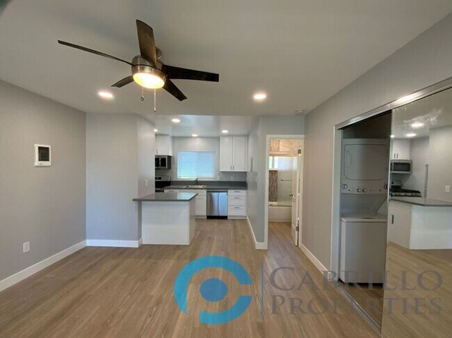 Building Photo - 4733 Utah St Unit #10