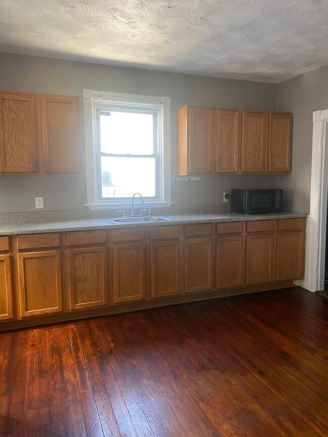 161-163 Wood St Unidad 1st Floor