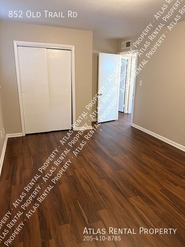 Photo - 852 Old Trail Rd