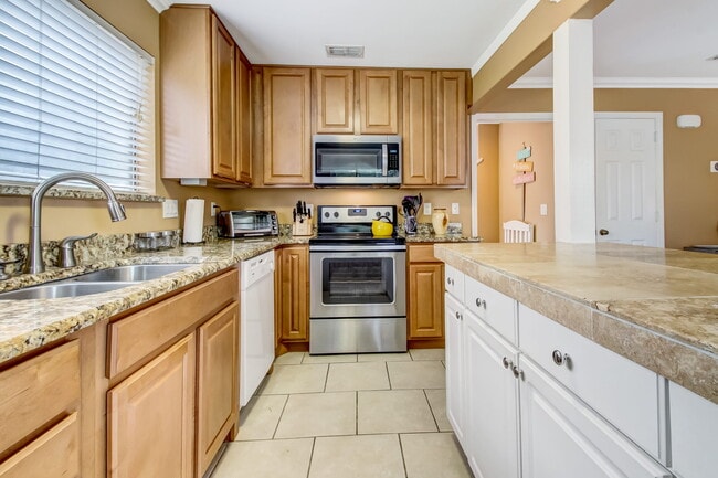 Photo - 2623 Forest Ridge Dr