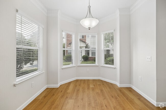 2BR, 2BA - 1,323SF - Dining Room