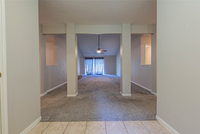 3322 Larkwood Ln