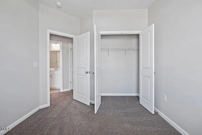 Photo - 3 Bedroom Townhome in Clayton
