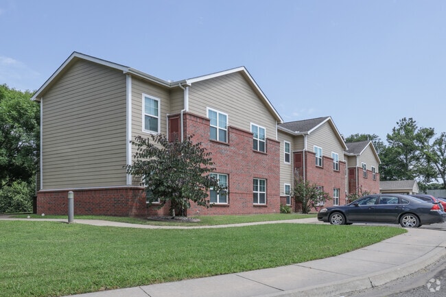 Alternar - Sequoyah Creek Apartments
