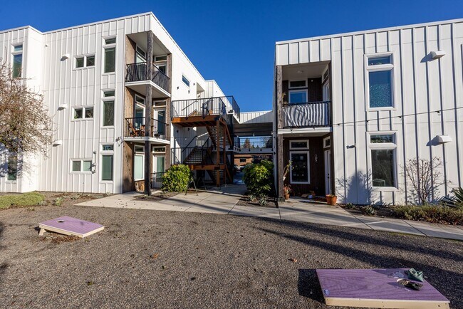 Photo - 02M - Eden Park