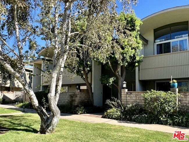 Photo - 13218 Fiji Way