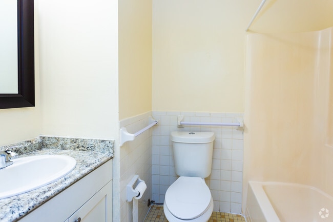 2BD, 2BA - 1200SF Remodeled