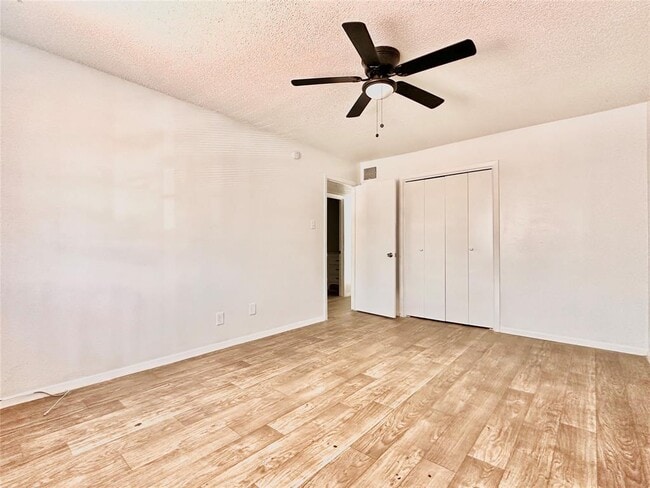 Photo - 1908 Hearthstone Dr