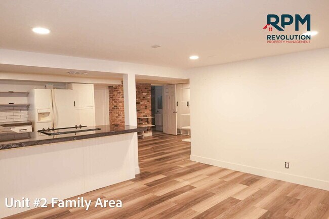 Photo - "Charming 2-Bed Duplex on Washington Blvd – Spacious 1421 Sq Ft with 2 Full Baths!" Unit 2