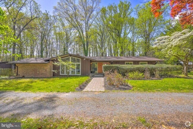 Building Photo - 15444 Old Marshall Hall Rd Rental