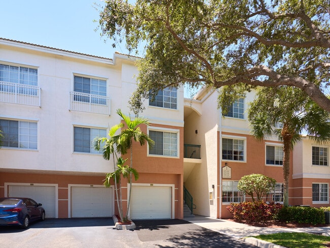 Building Photo - 1108 Myrtlewood Cir E