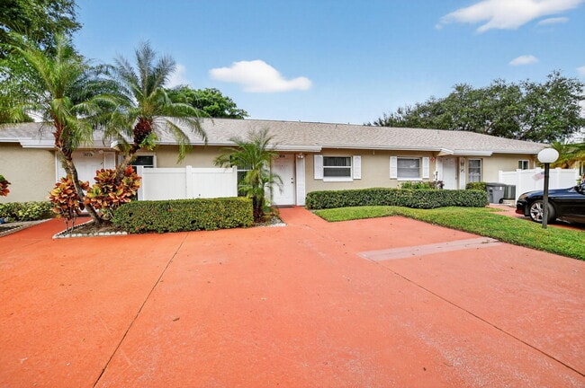 Photo - 18715 Candlewick Dr