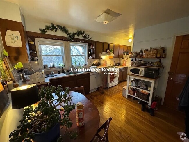 Building Photo - 21 Sartwell Ave Unit 3A Rental