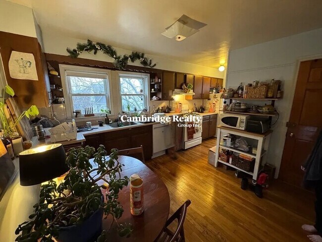 Photo - 21 Sartwell Ave Apartments Unit 3A