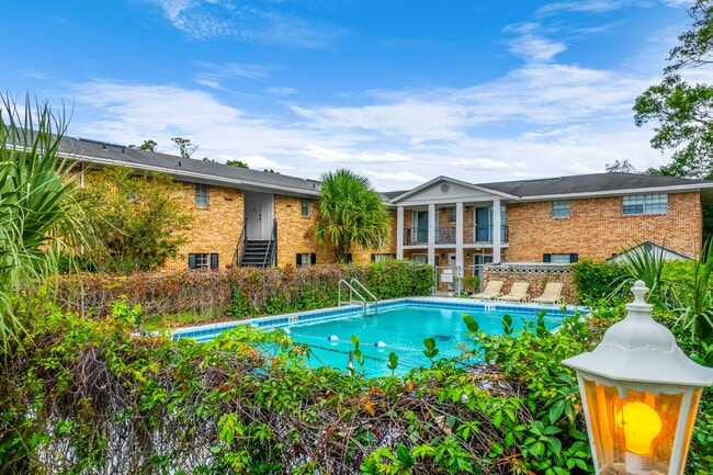 Photo - Windsor Arms Apartments