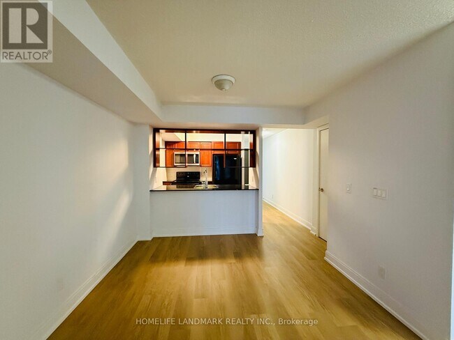 Photo - 135 Village Green Square Unit 2419