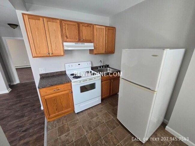 Photo - 62 Third St. Apt. Unidad 3