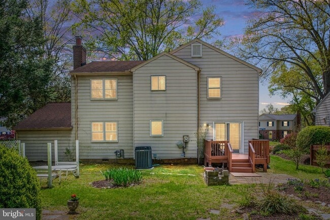 Photo - 6917 Stoneybrooke Ln