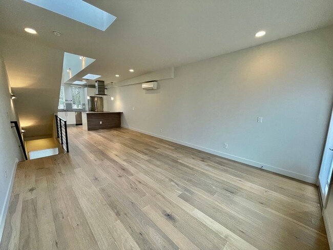 Exceptional Fremont Townhome - Amazing Loc... - Exceptional Fremont Townhome - Amazing Loc...