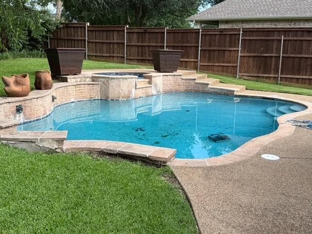 Photo - 405 Love Bird Ln