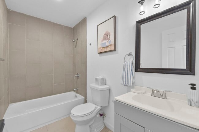 Photo - 5530 Malmedy Rd