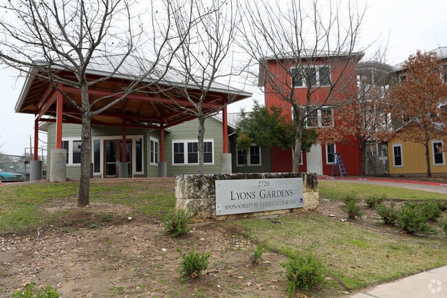 Building Photo - Lyons Garden