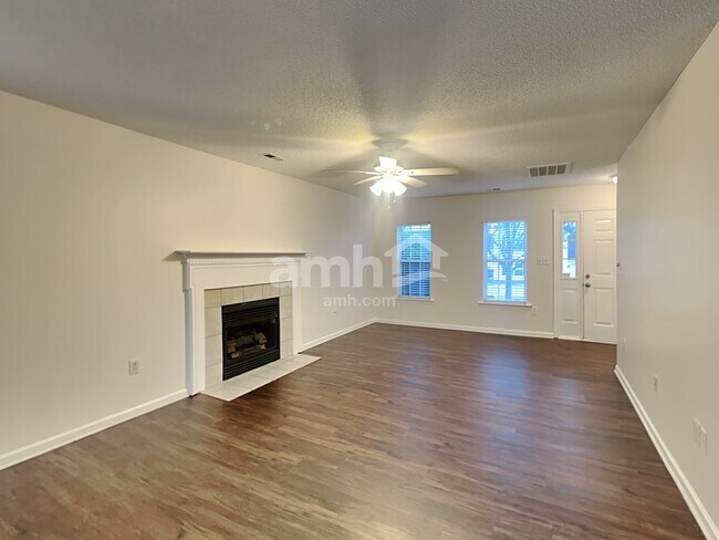 Photo - 10126 Illoria Dr