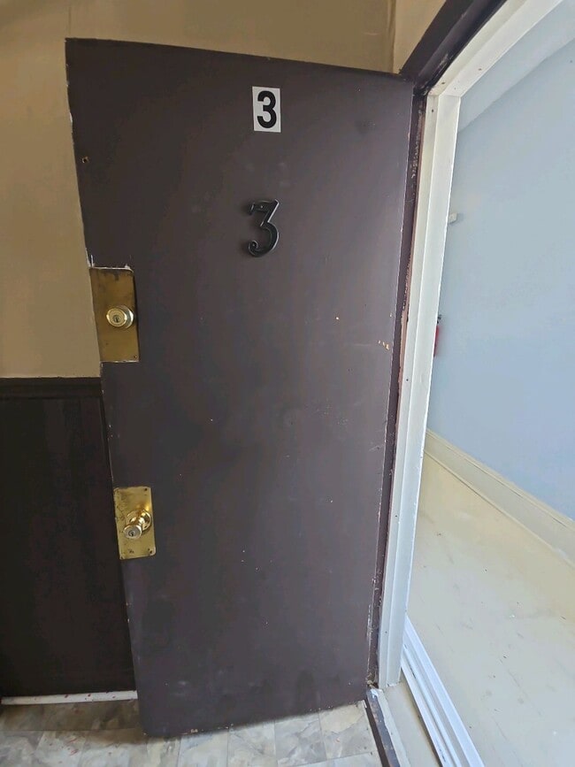 Photo - 600 W Rogers St Unit 3